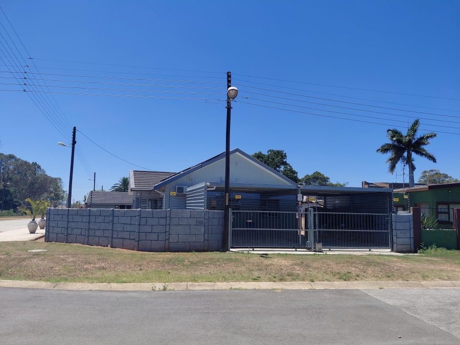 4 Bedroom Property for Sale in Retief Eastern Cape